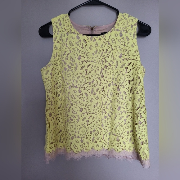 Ann Taylor Yellow Lace Tank Top,  Size 2 - Picture 2 of 6